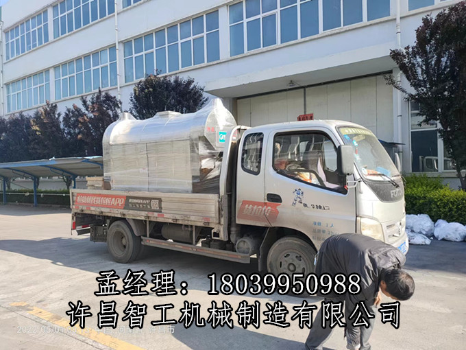 5月1日，许昌智工两米电磁流水线专车发往河南商丘，炒制苦荞片
