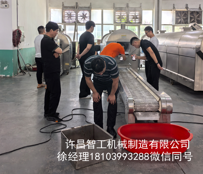 客户试机电磁炒货机加工阿胶珠的方法