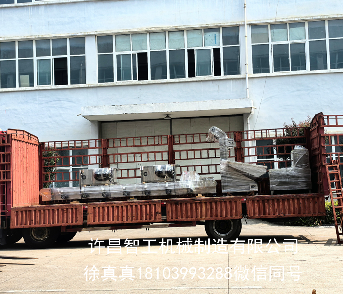 发车实拍｜河南老客户第三次复购全自动炒货流水线专车发出！